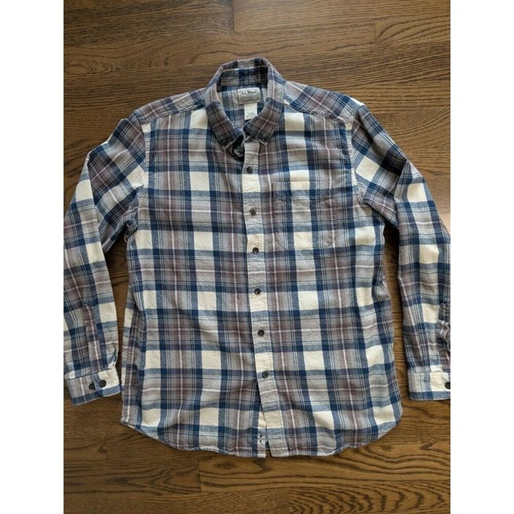 Mens L.L. Bean Flannel button up shirt-medium